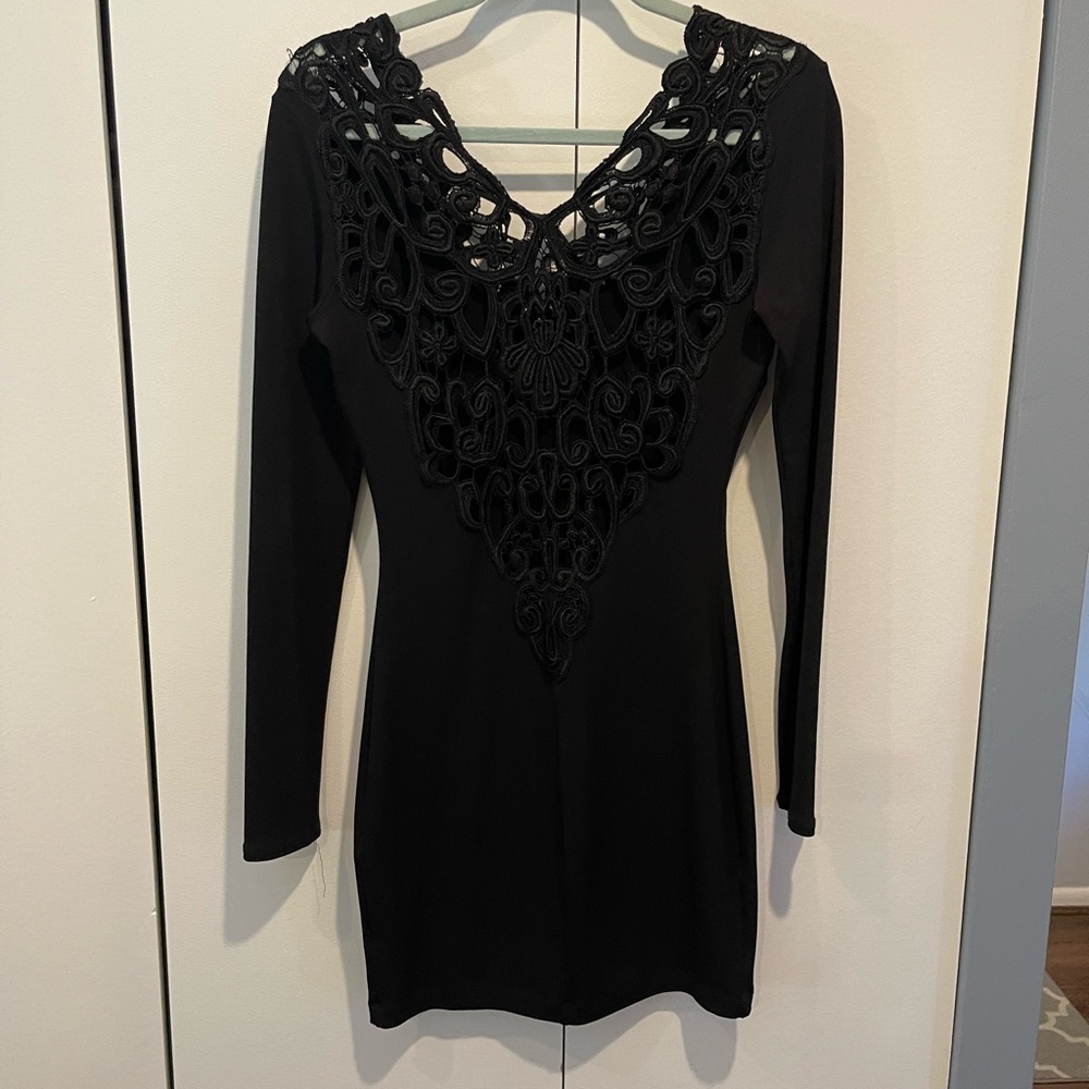 LBD with beautiful cutout details - Picture 2 of 5